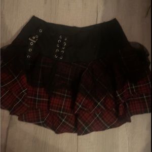 Black And Red Pladded Ruffle Skirt From Hot Topic Size L Worn Once